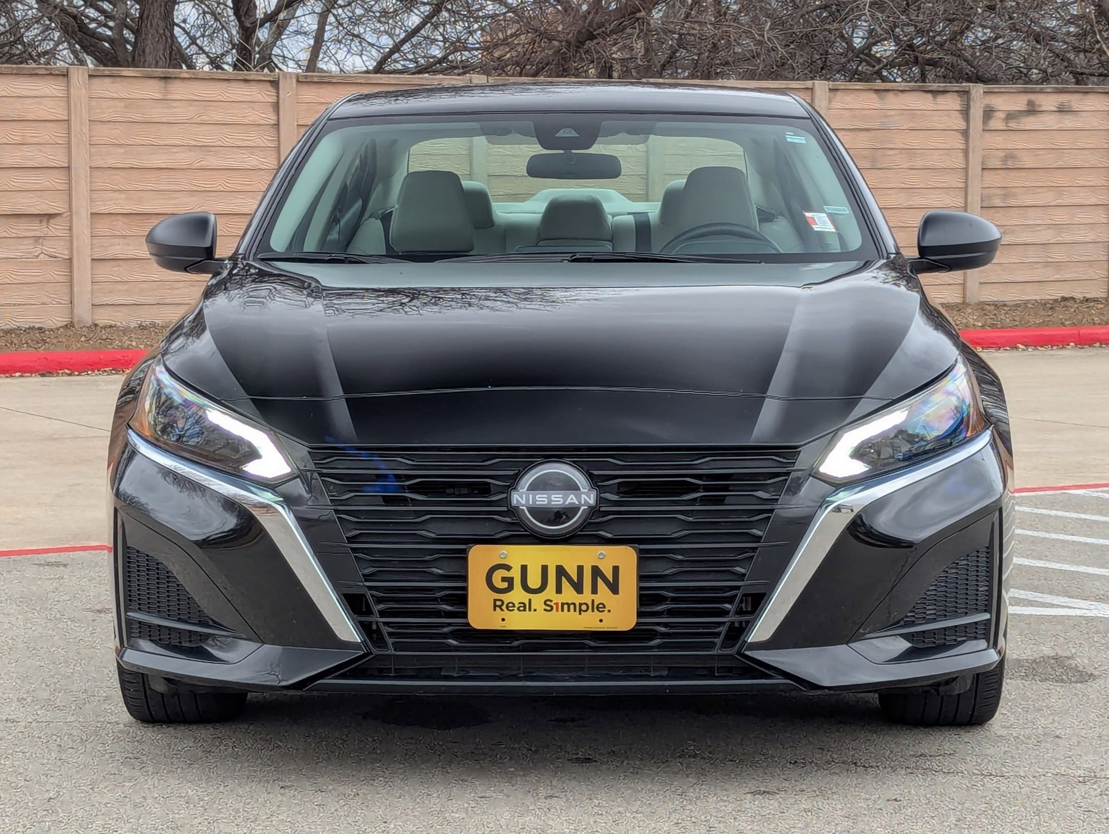 Used 2025 Nissan Altima 2.5 SV image 9