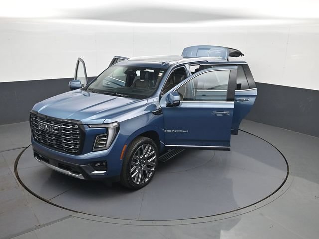 Certified 2025 GMC Yukon Denali Ultimate AWD/4WD image 31