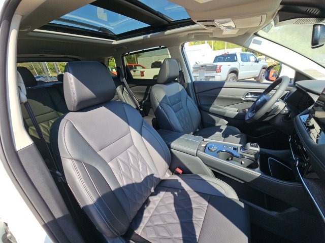 New 2026 Nissan Rogue Platinum image 42