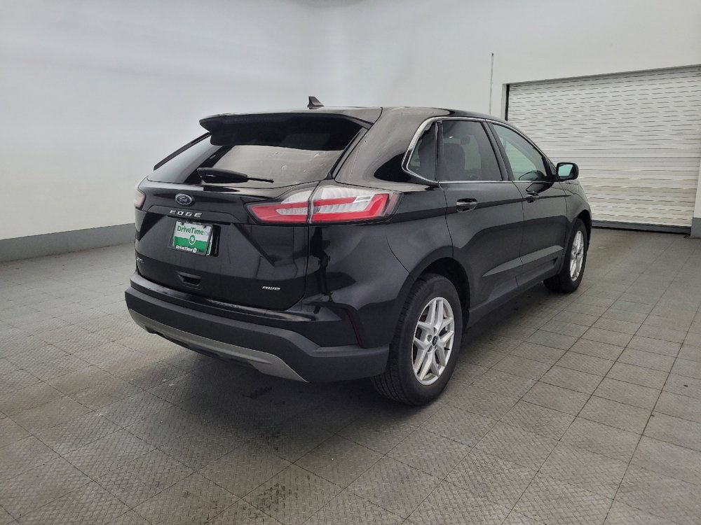 Used 2023 Ford Edge SEL image 9