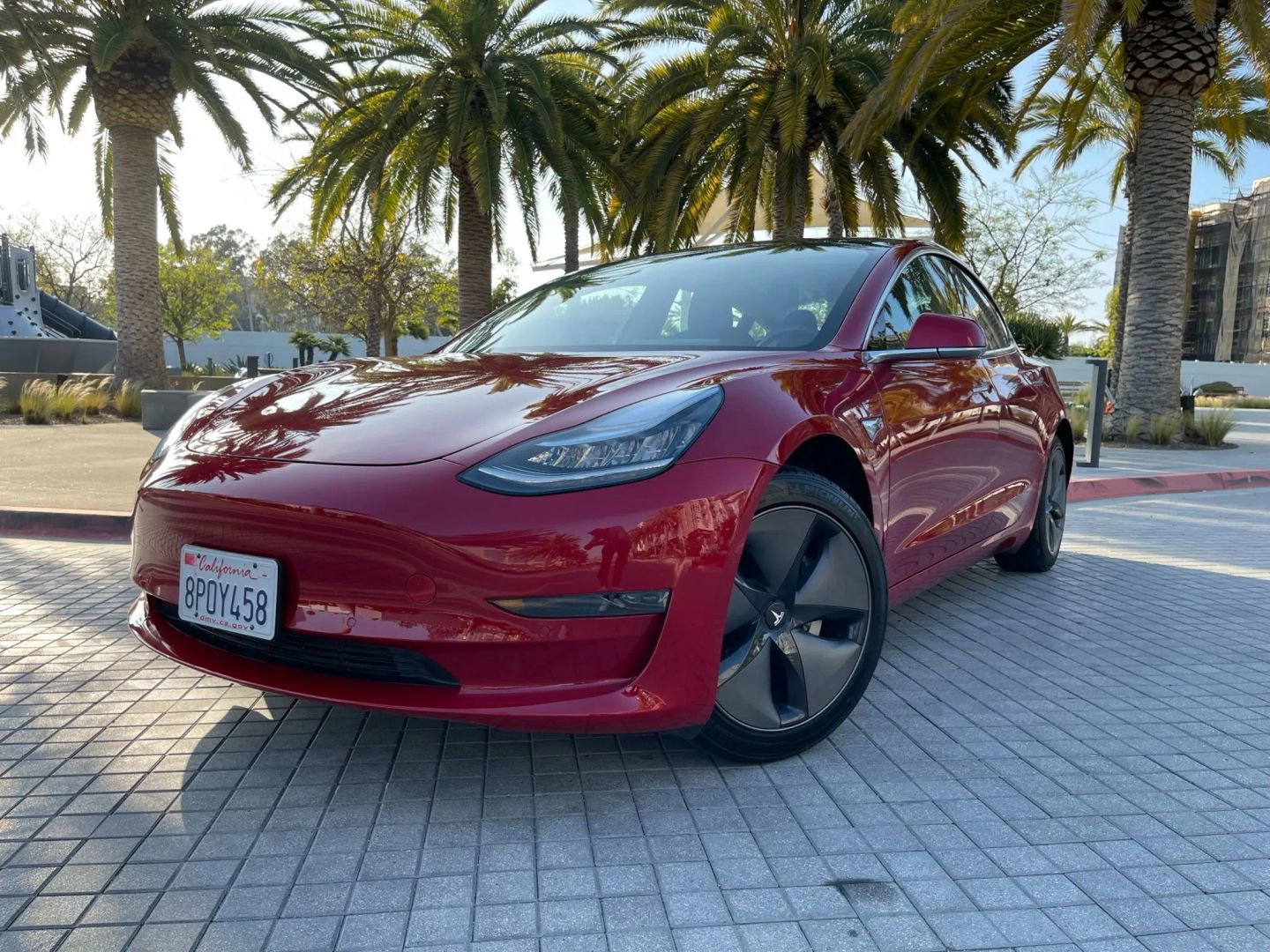 Used 2018 Tesla Model 3 Mid Range image 3