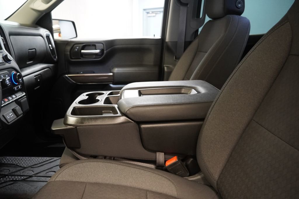 Used 2022 Chevrolet Silverado 1500 RST w/ Redline Edition image 7