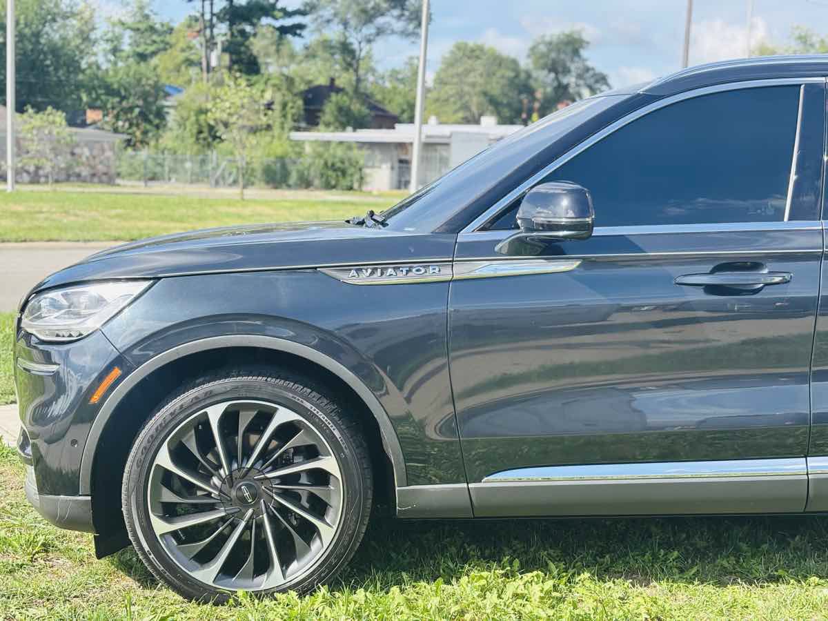 Used 2024 Lincoln Aviator Reserve w/ Equipment Group 201A AWD/4WD image 17