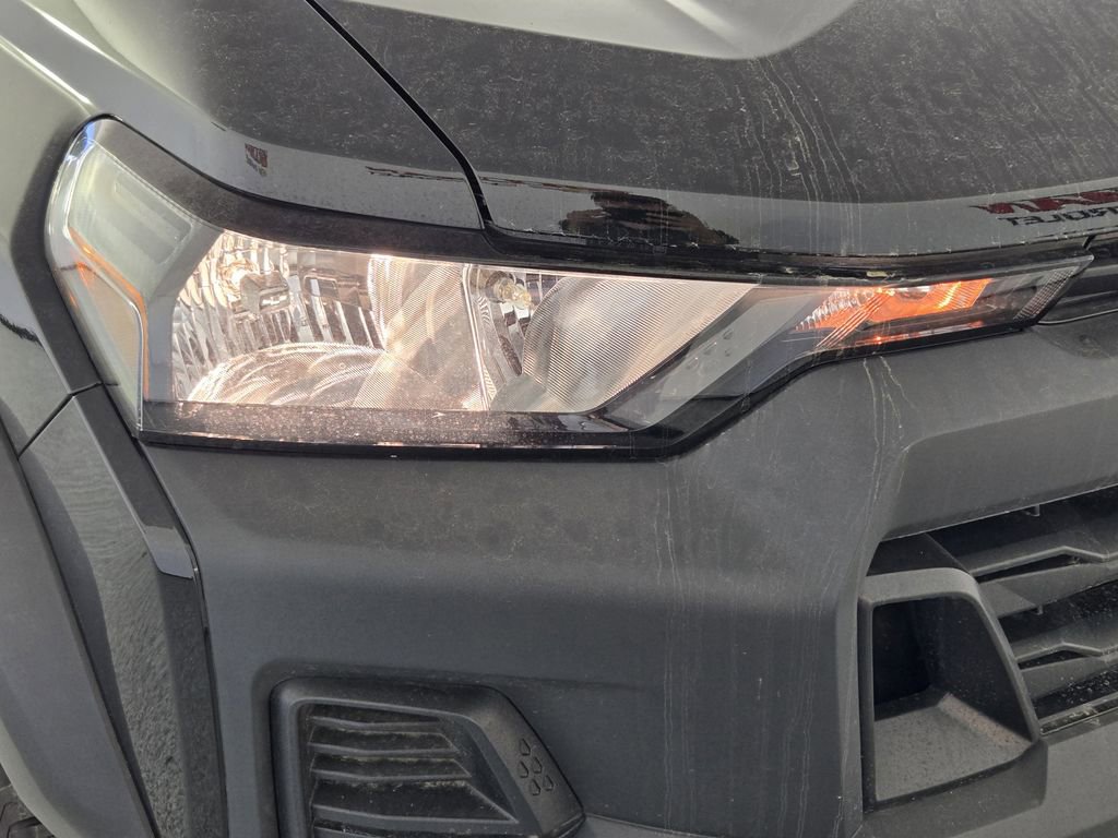 New 2025 Chevrolet Colorado Trail Boss w/ Midnight Edition image 12