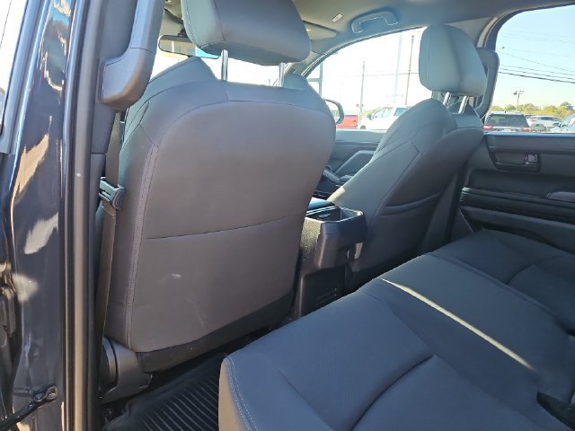 Used 2026 Toyota Tacoma SR AWD/4WD image 13