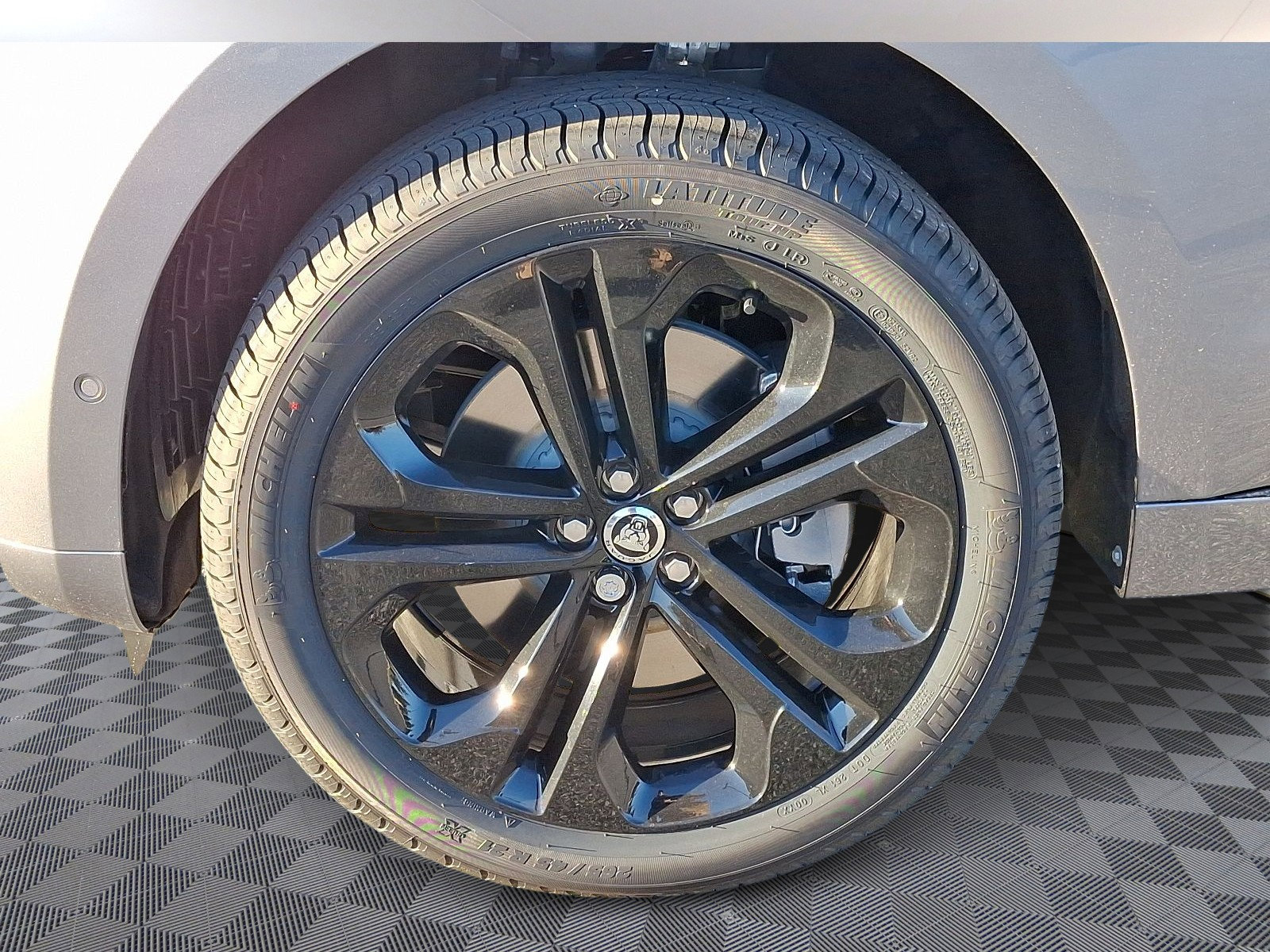 New 2026 Jaguar F-PACE R-Dynamic S image 7