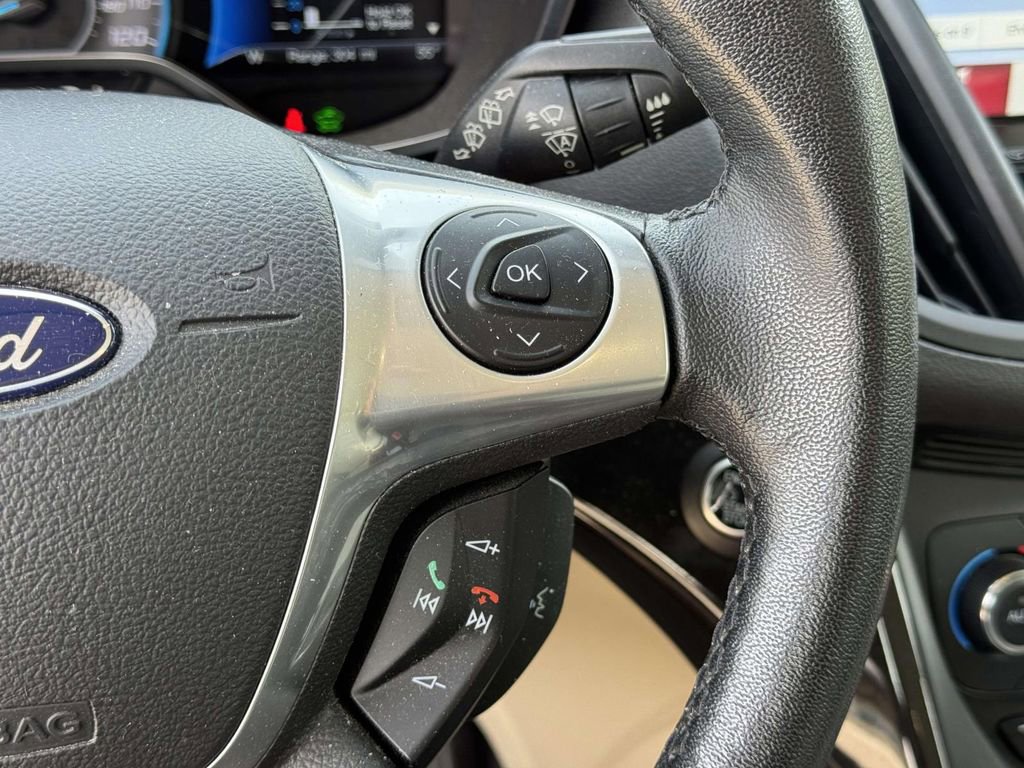 Used 2017 Ford C-MAX Titanium w/ Equipment Group 301A image 11