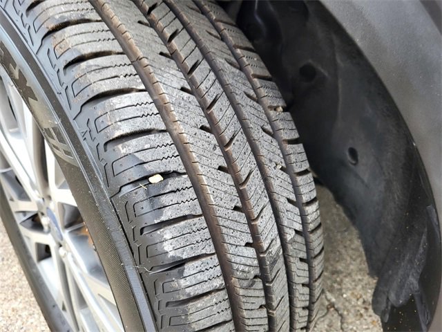 Used 2021 Ford Escape SEL image 28