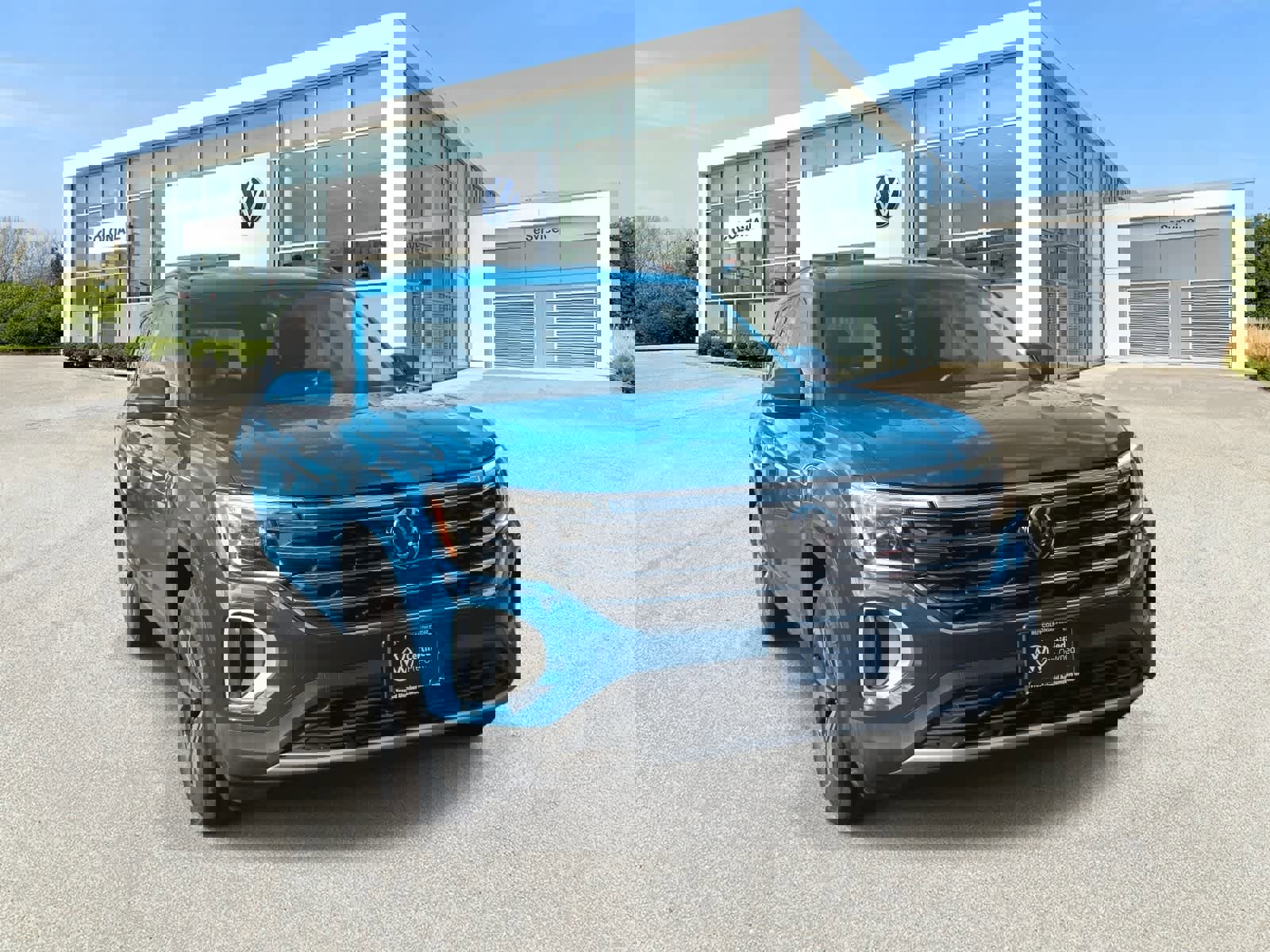 Certified 2025 Volkswagen Atlas SE image 4