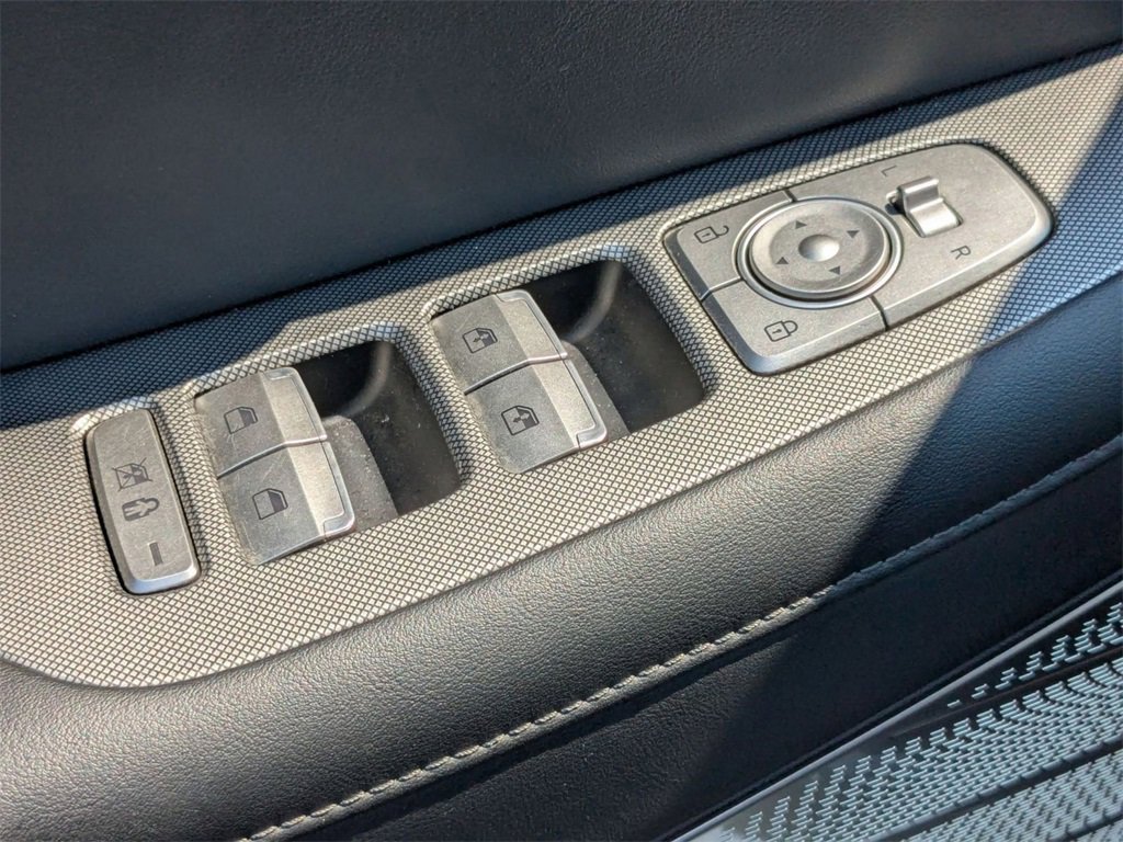 Used 2022 Hyundai Palisade Limited image 16