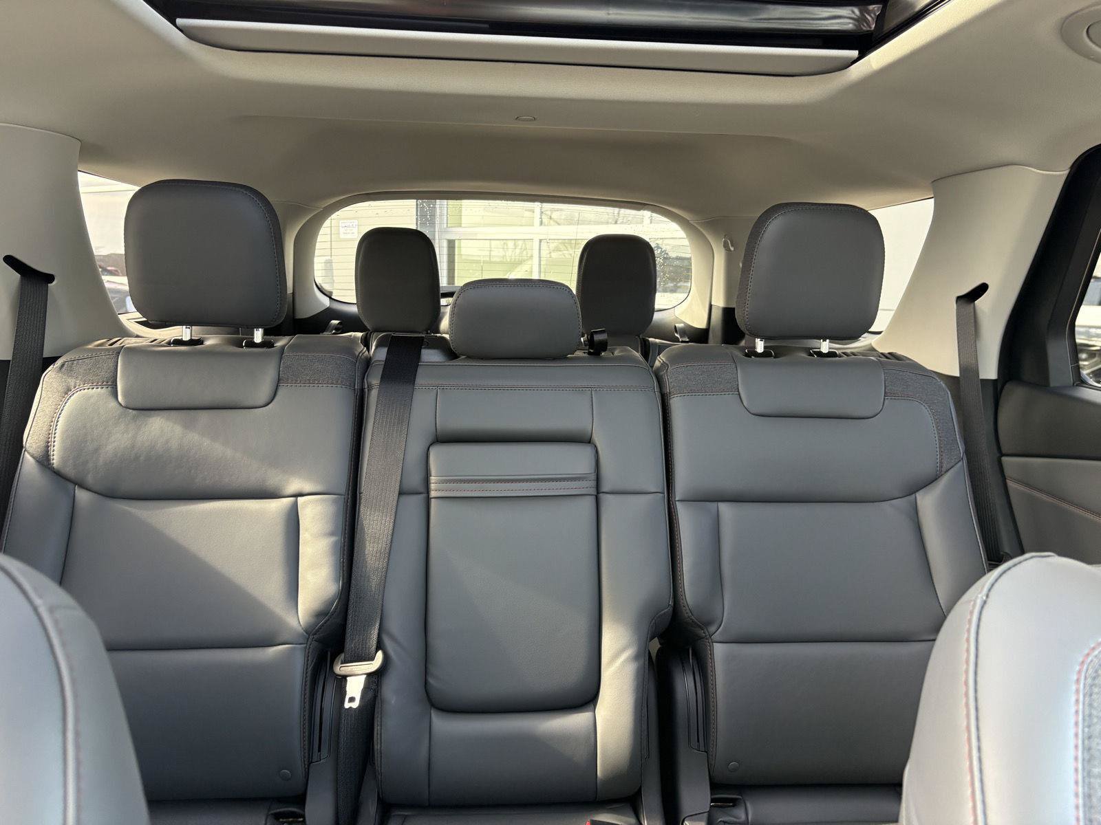 New 2026 Ford Explorer Active w/ Active Comfort Package AWD/4WD image 23
