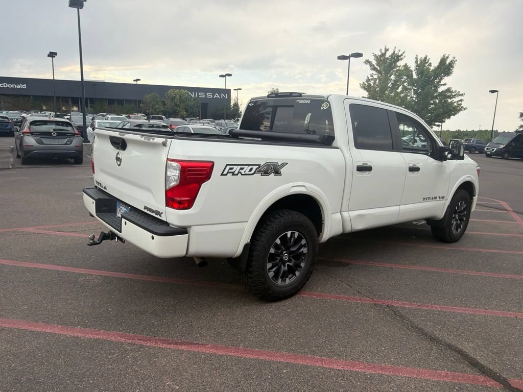 Used 2018 Nissan Titan PRO-4X w/ Pro-4x Convenience Package AWD/4WD image 5