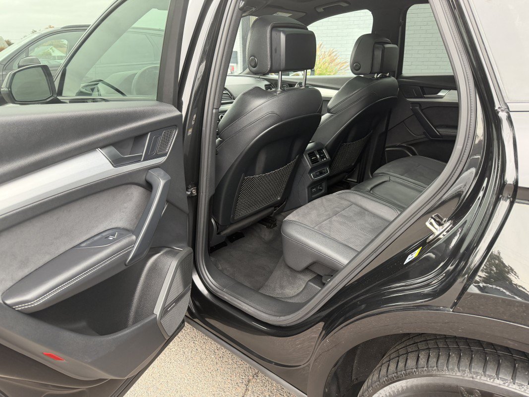 Used 2024 Audi Q5 e Premium Plus w/ Premium Plus Package AWD/4WD image 18