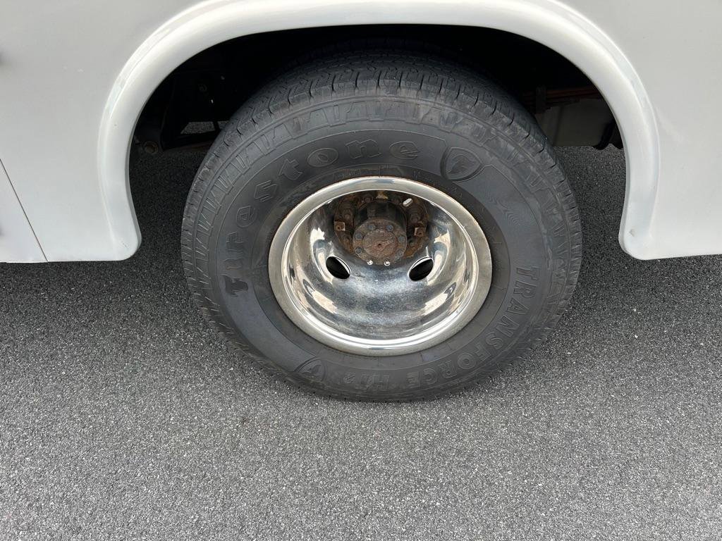 Used 2017 Ford E-350 and Econoline 350 Super Duty w/ Power Windows & Locks Group RWD image 12