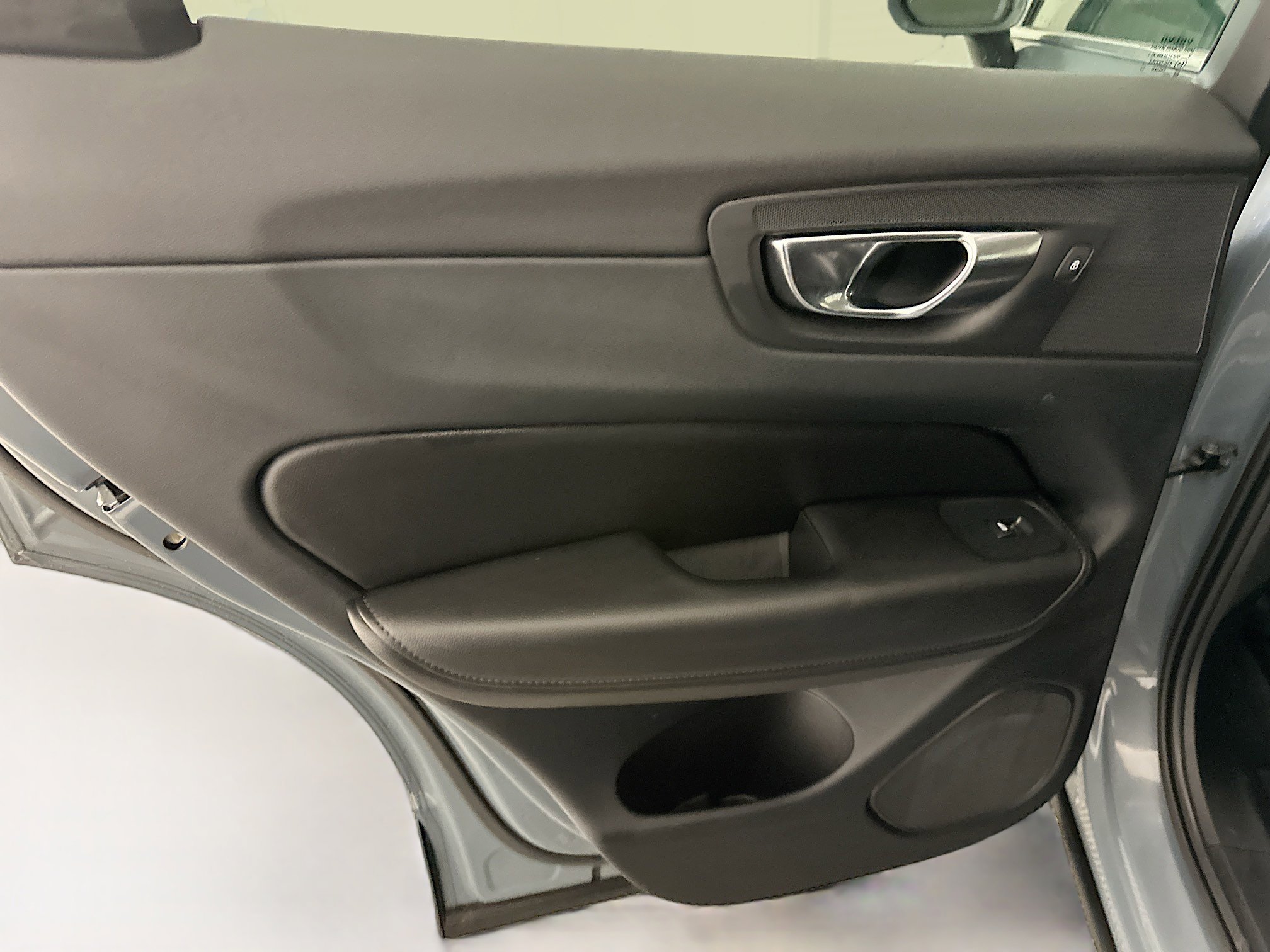 Used 2023 Volvo XC60 B5 Core w/ Climate Package image 28