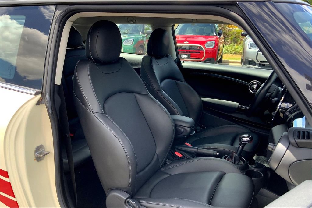 Used 2019 MINI Cooper S w/ Signature Upholstery Package image 7
