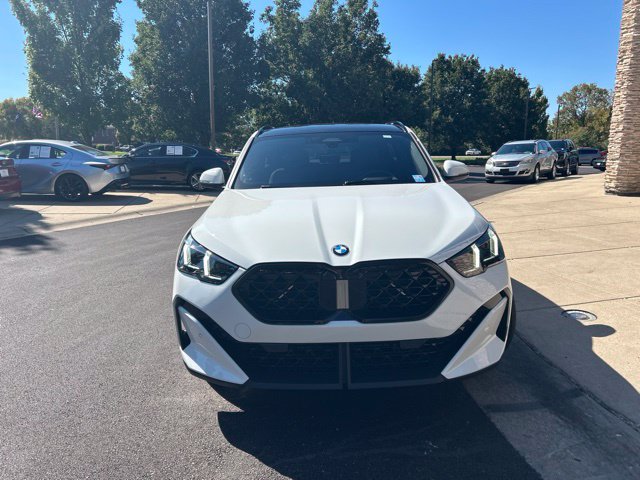 Used 2025 BMW X2 xDrive28i w/ Technology Package AWD/4WD image 2