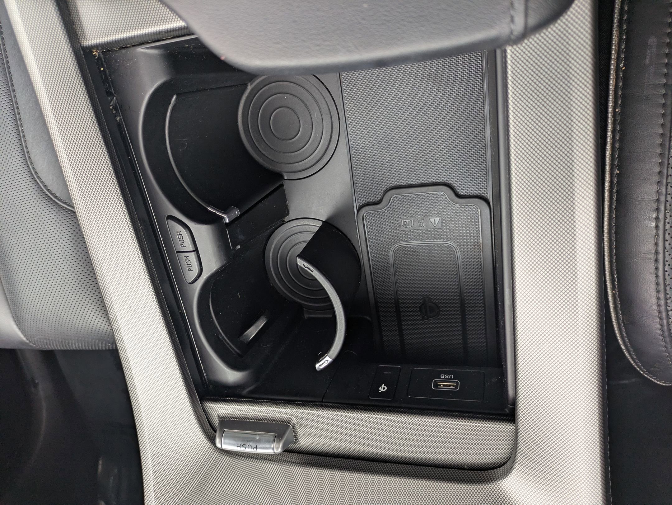 Used 2021 Hyundai Palisade Limited image 25