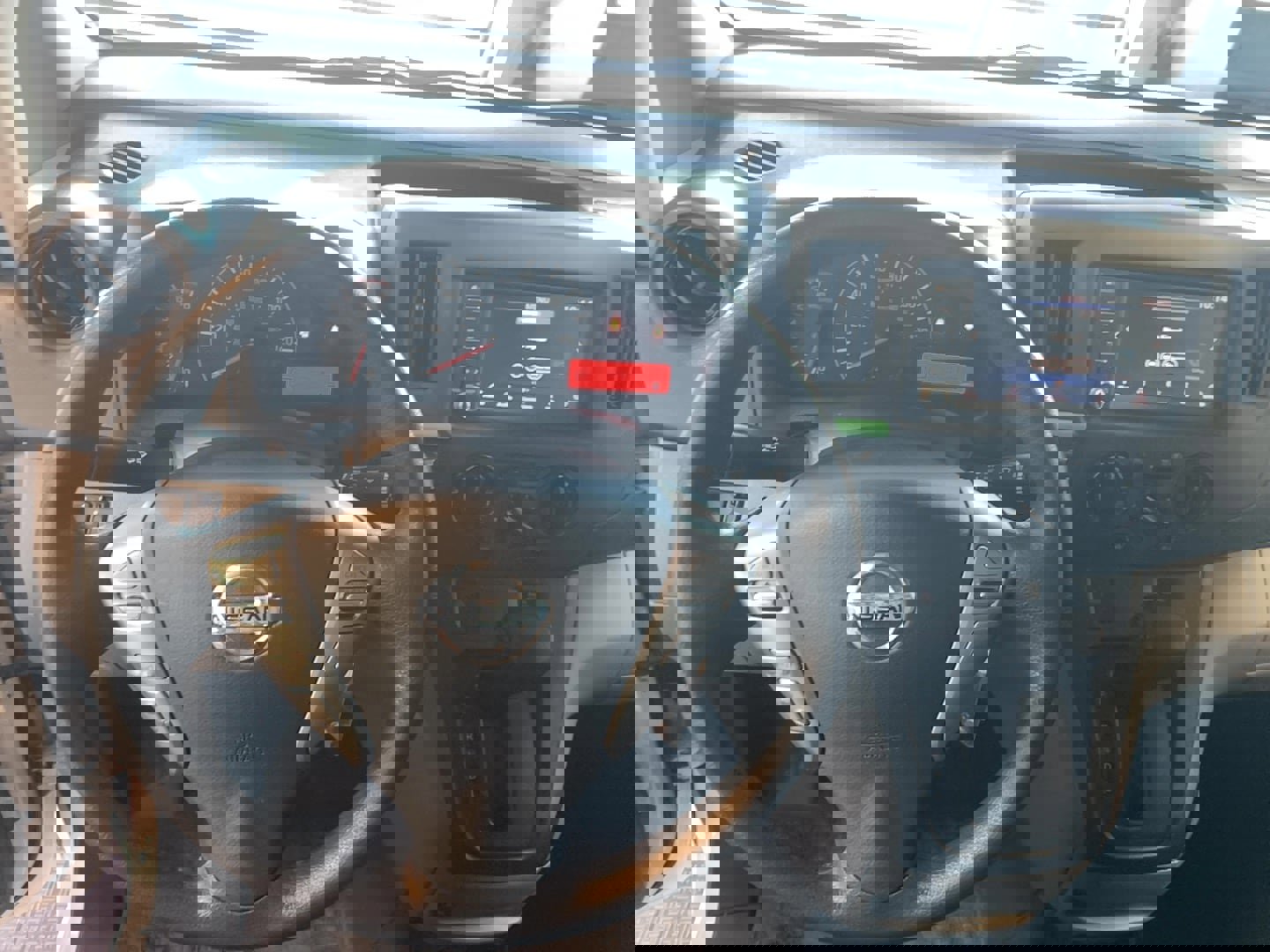 Used 2021 Nissan NV200 SV w/ Sliding Door Glass Package image 14