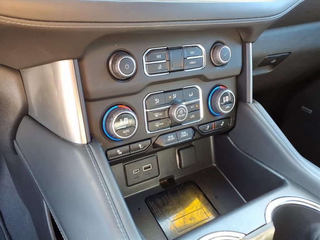 Used 2023 Chevrolet Suburban LT image 26