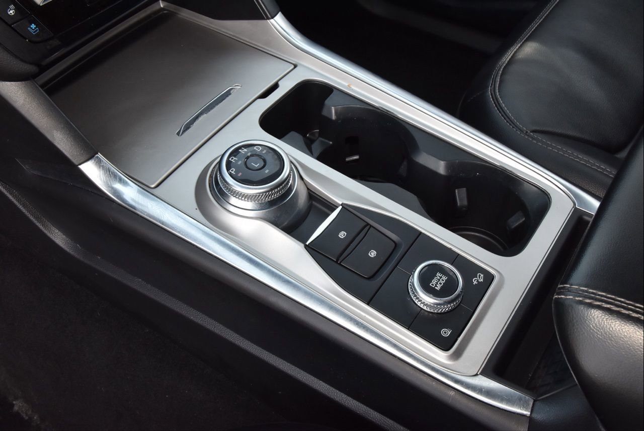 Used 2023 Ford Explorer Limited w/ Limited Technology Package image 26