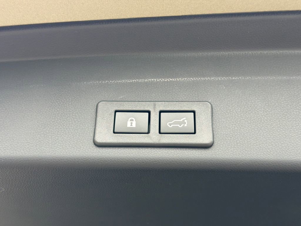 New 2026 Subaru Ascent Limited AWD/4WD image 13