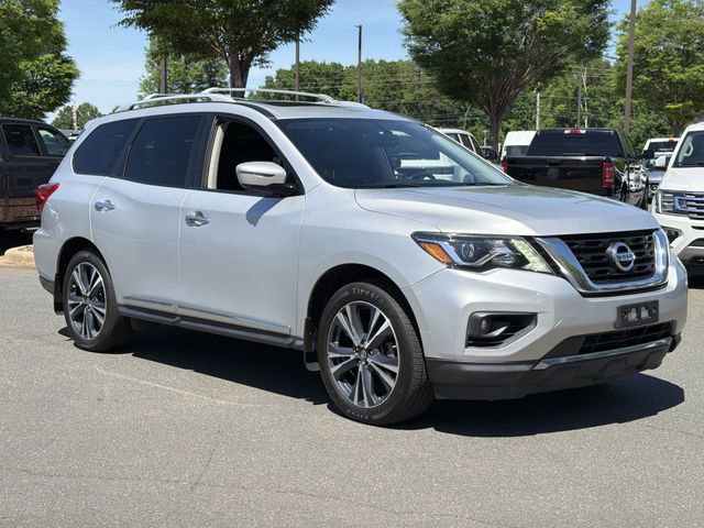 Used 2018 Nissan Pathfinder Platinum AWD/4WD image 15