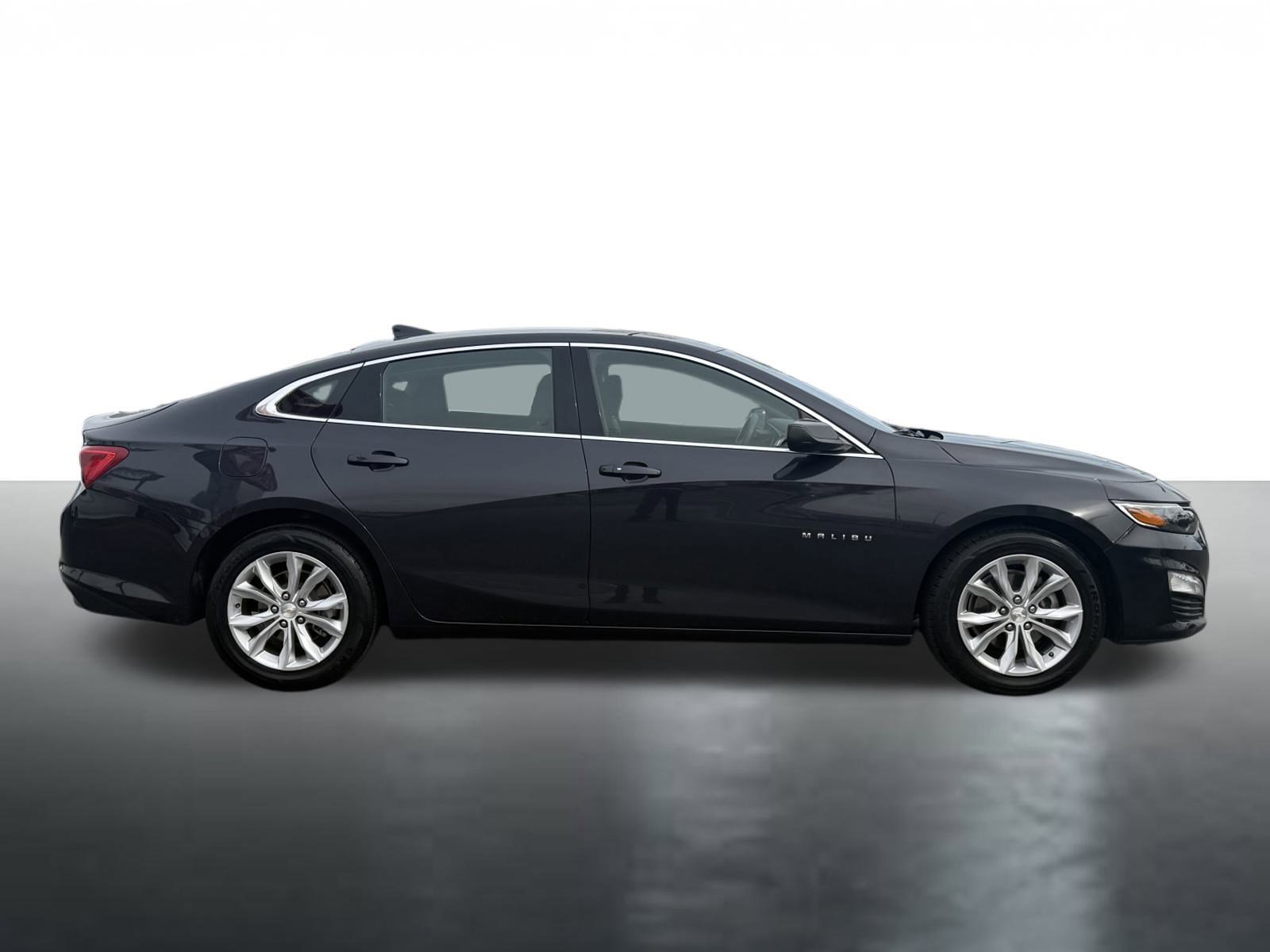 Used 2023 Chevrolet Malibu LT image 9