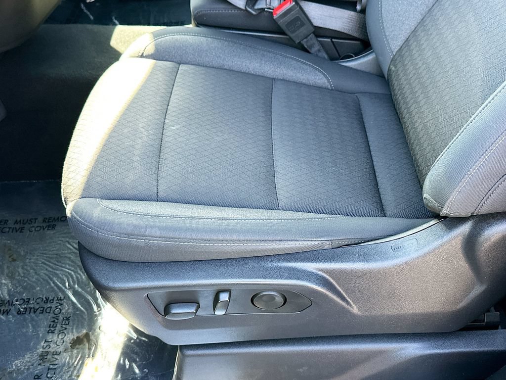 Certified 2025 Chevrolet Silverado 1500 LT RWD image 18
