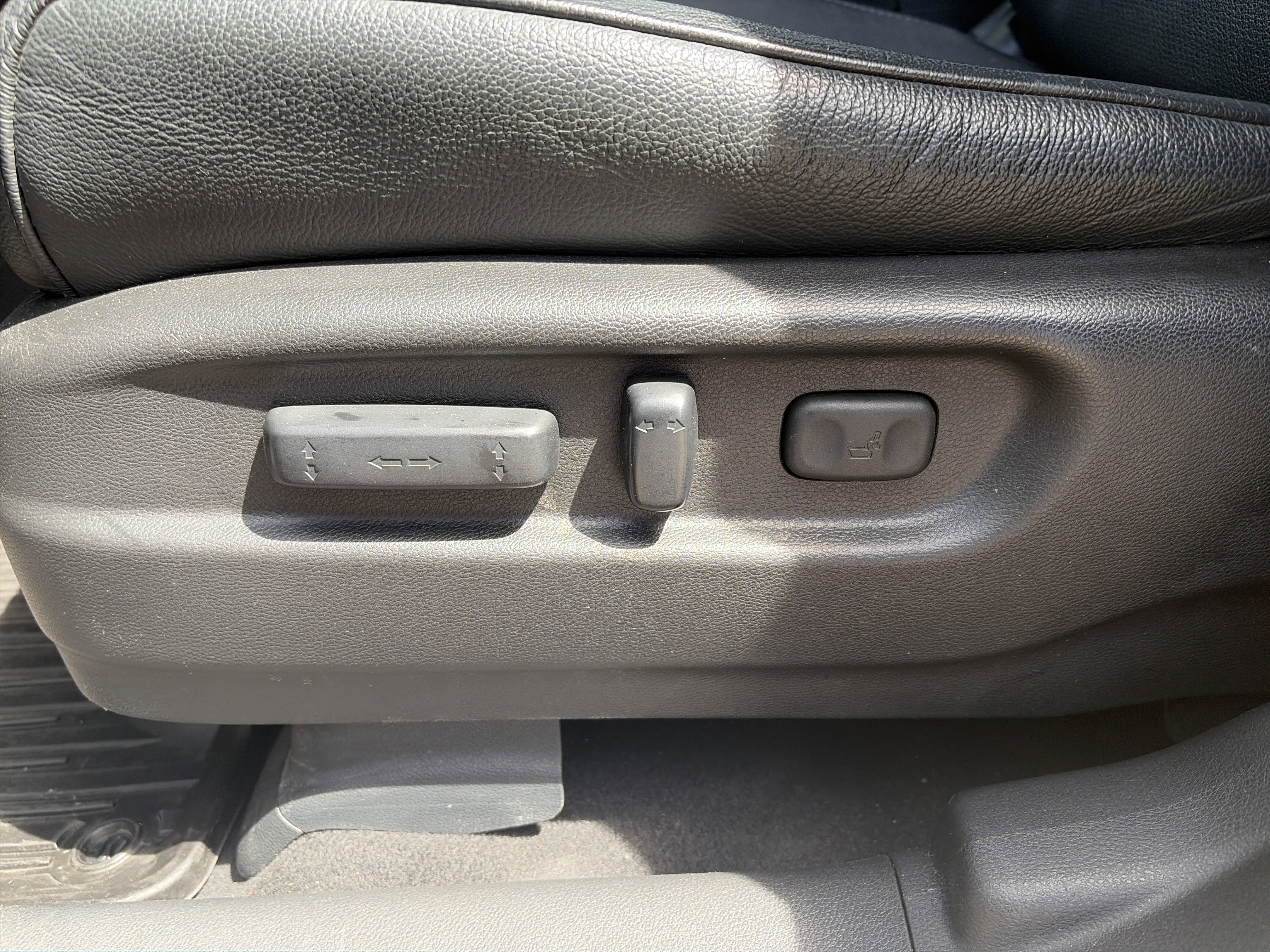 Used 2016 Honda Pilot Elite image 10