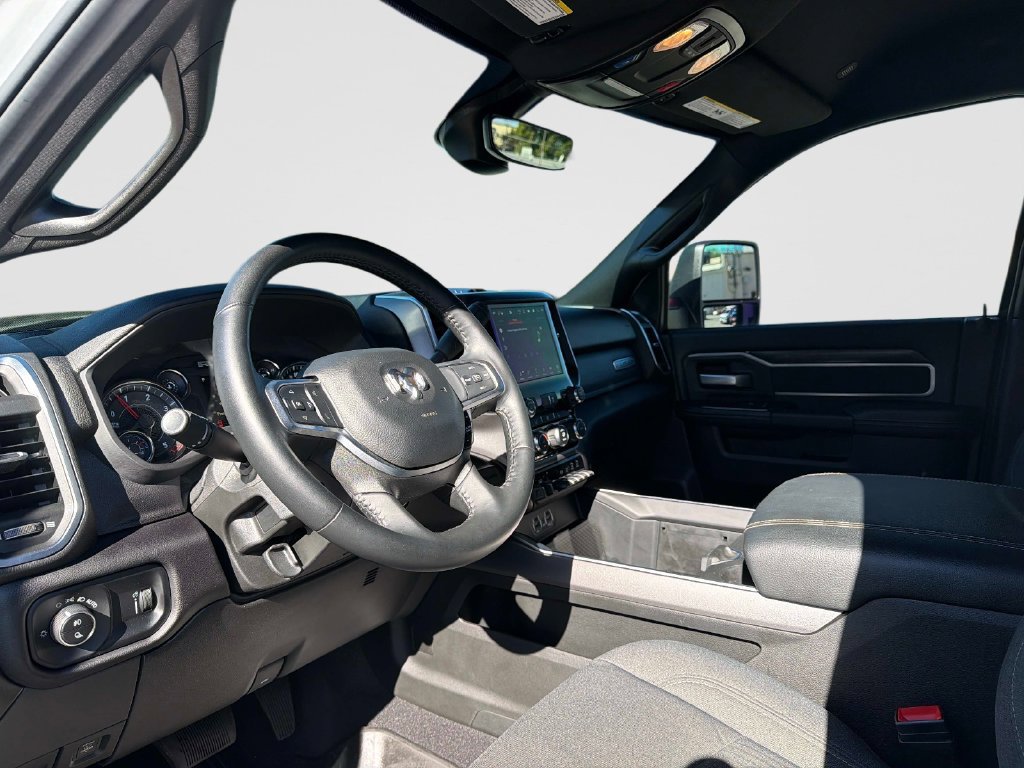 Used 2024 RAM 3500 Big Horn w/ Night Edition AWD/4WD image 23