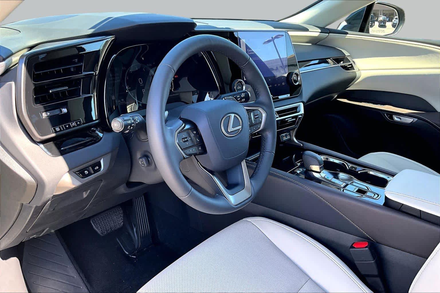 Certified 2024 Lexus RX 350 FWD w/ Technology Package image 16