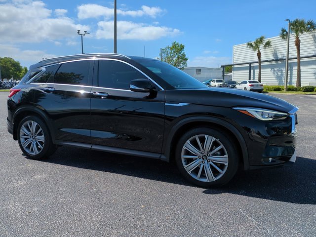 Used 2021 INFINITI QX50 Sensory image 2
