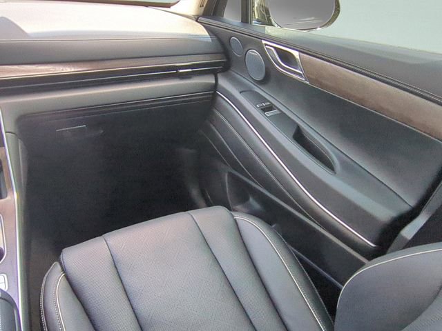 Used 2025 Genesis GV80 2.5T Prestige image 16