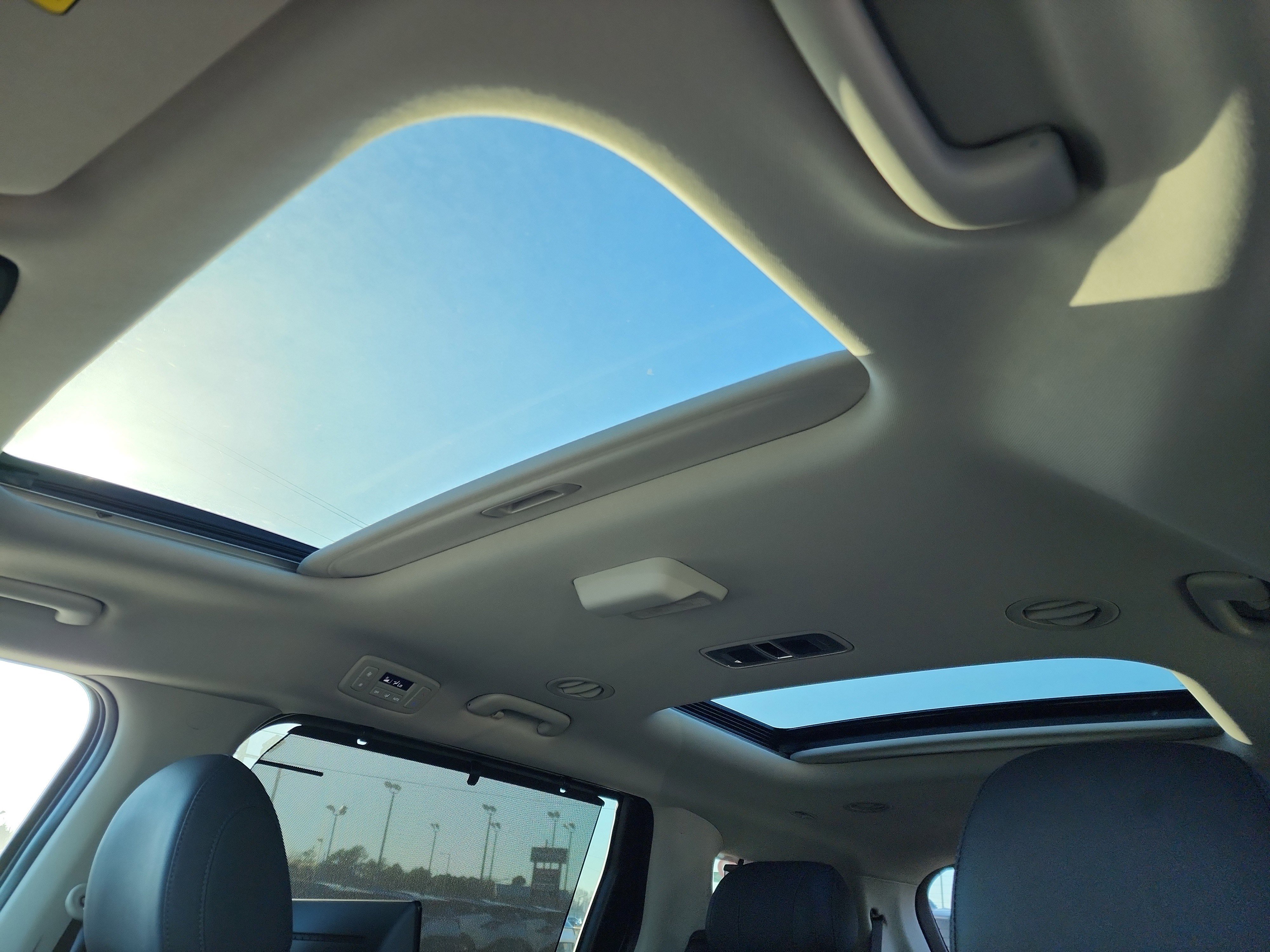 New 2025 Kia Carnival SX Prestige image 21