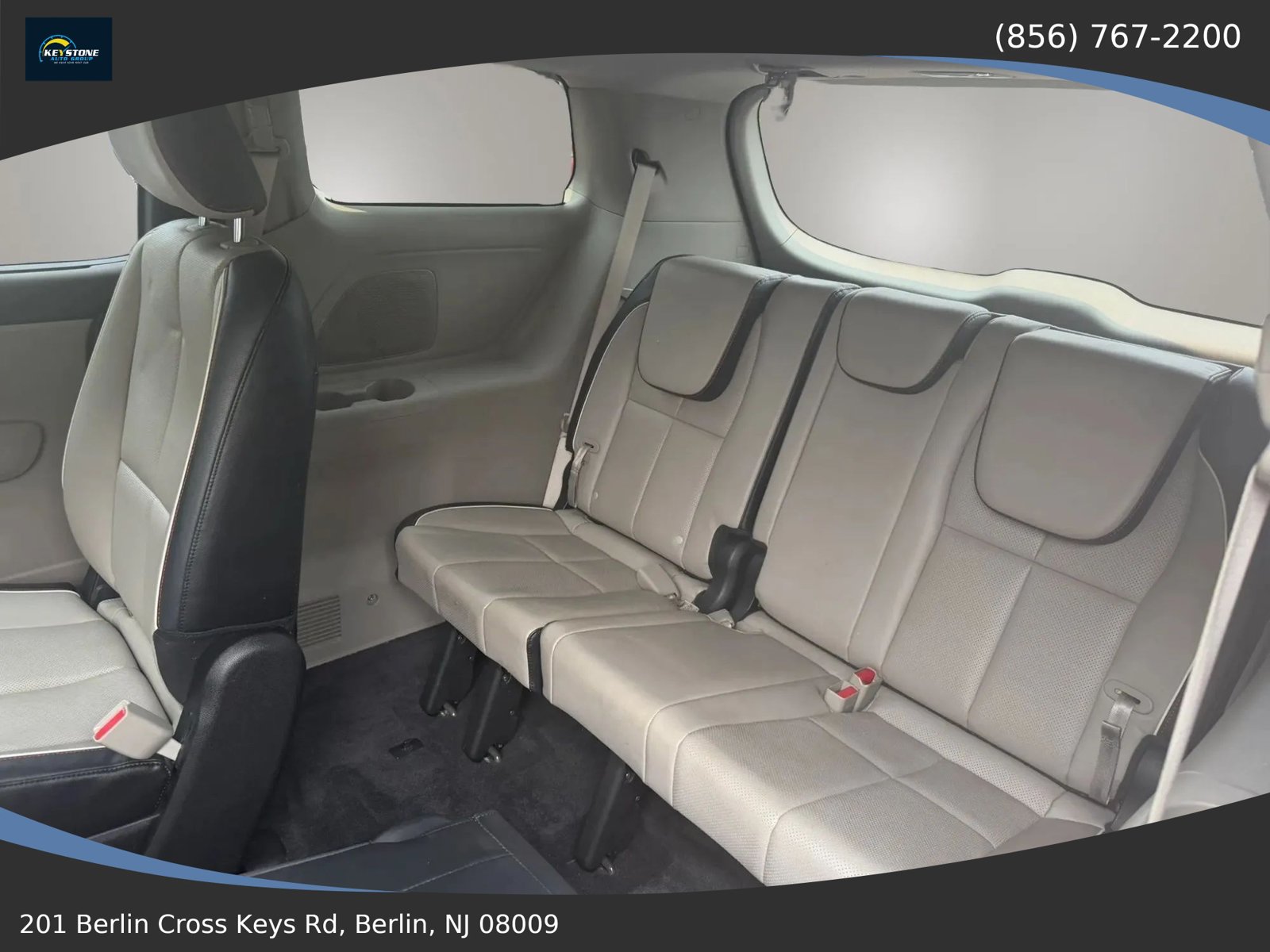 Used 2021 Kia Sedona EX FWD image 13