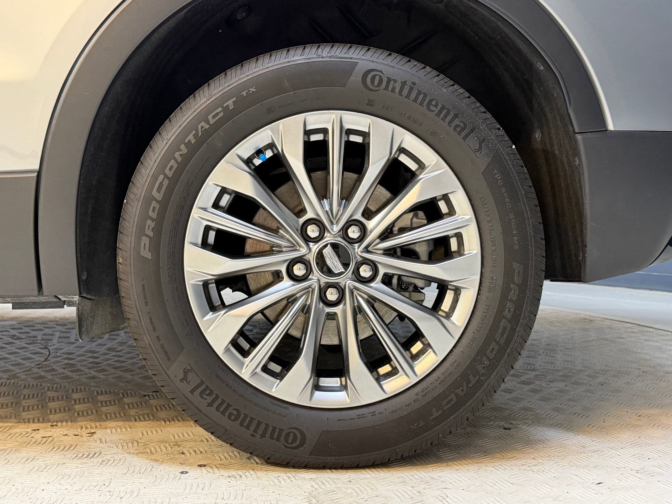 Certified 2024 Cadillac XT4 Premium Luxury image 12