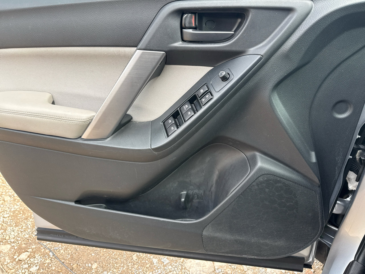 Used 2016 Subaru Forester 2.5i w/ Alloy Wheel Package image 24