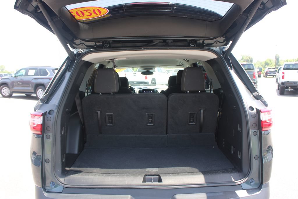 Used 2020 Chevrolet Traverse LT FWD image 17
