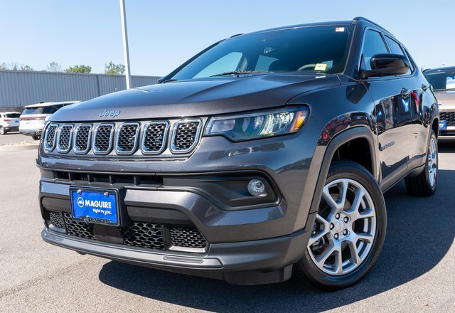 Used 2023 Jeep Compass Latitude
