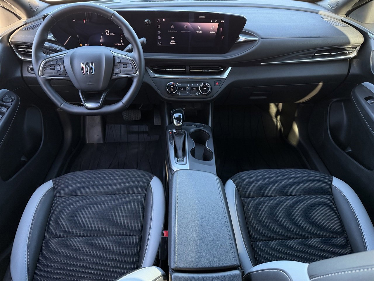 Used 2024 Buick Envista Preferred w/ Convenience I Package image 10