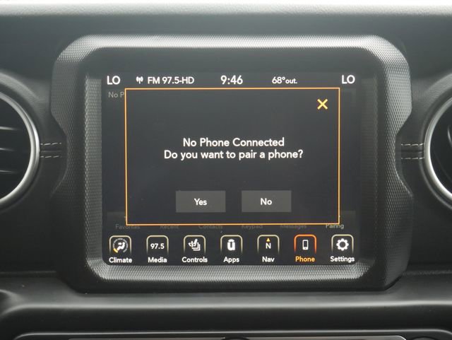 Used 2023 Jeep Wrangler Unlimited Sahara w/ Cold Weather Group AWD/4WD image 6