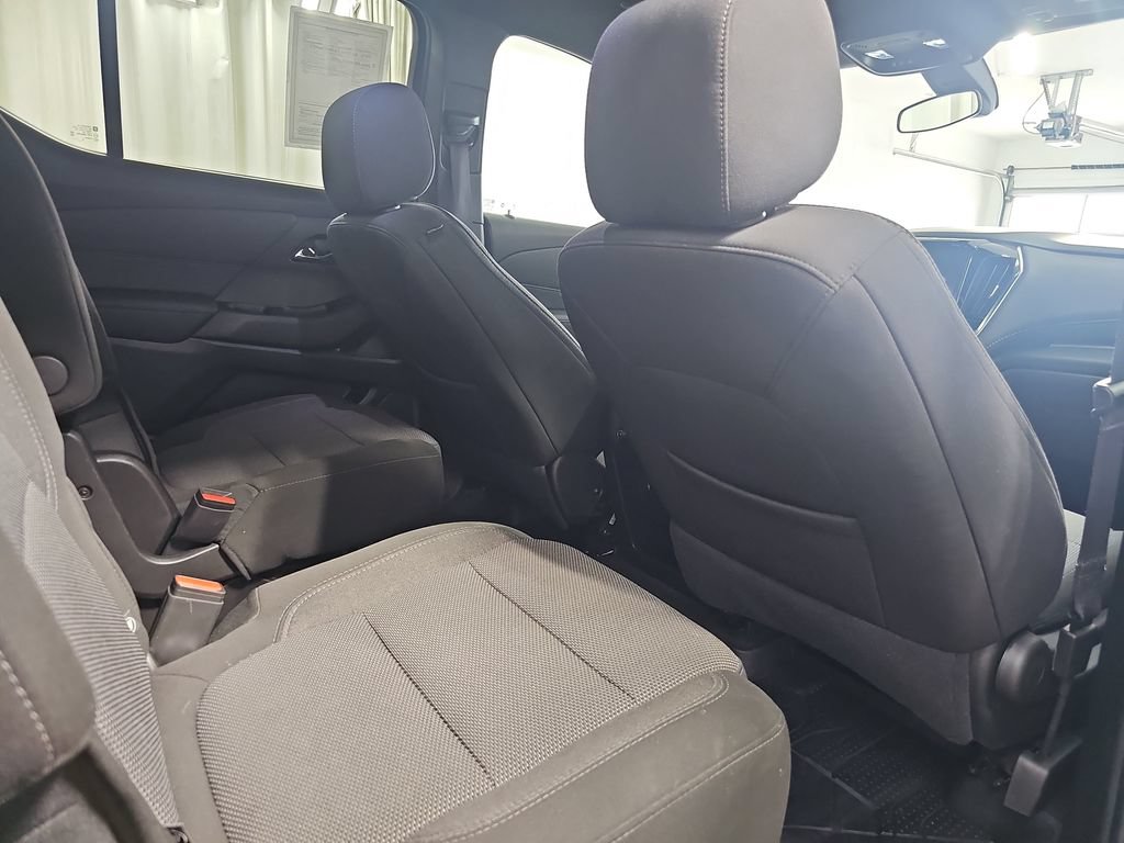 Certified 2023 Chevrolet Traverse LT w/ LPO, Floor Liner Package AWD/4WD image 14