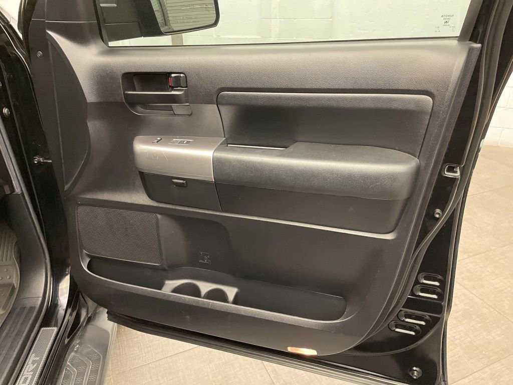Used 2022 Toyota Sequoia TRD Sport AWD/4WD image 27