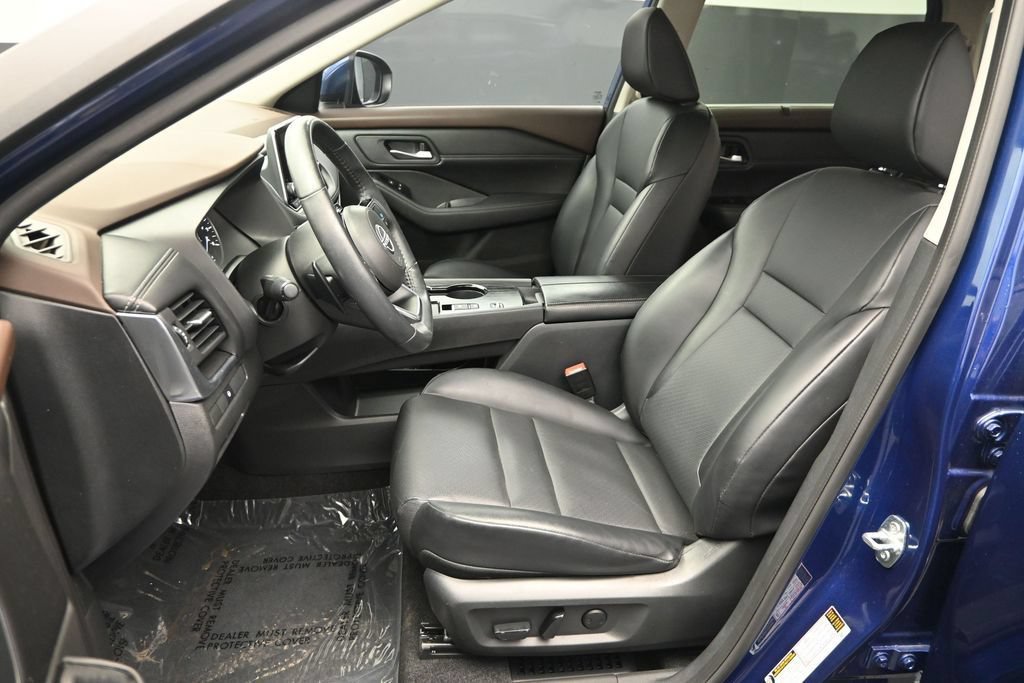 Used 2023 Nissan Rogue SV w/ SV Premium B Package FWD image 20