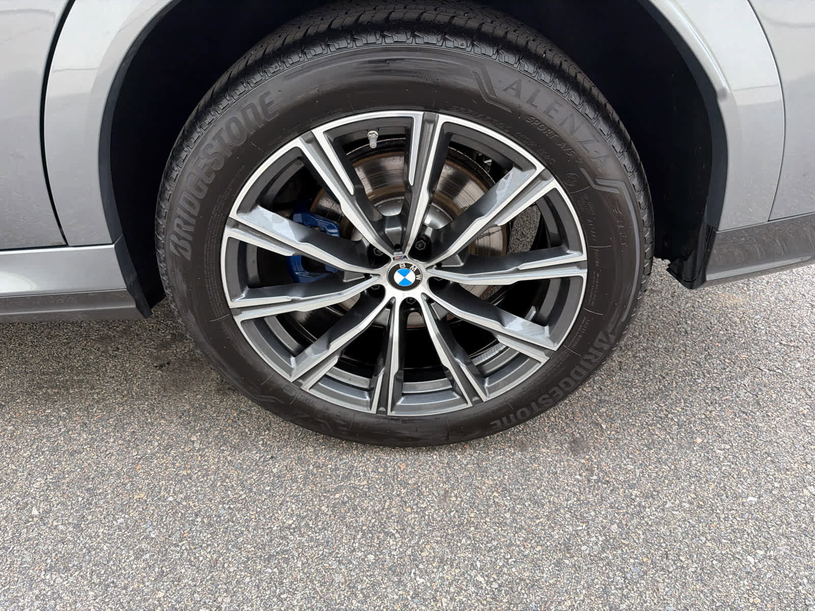 Used 2026 BMW X6 xDrive40i image 5