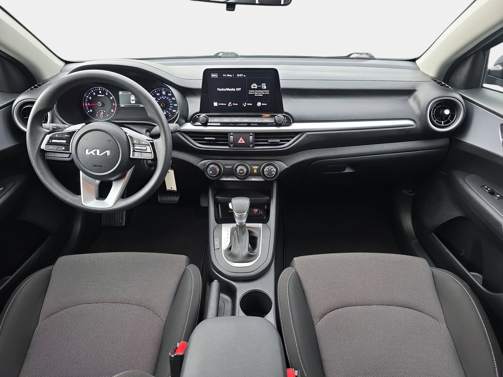 Used 2024 Kia Forte LXS FWD image 9