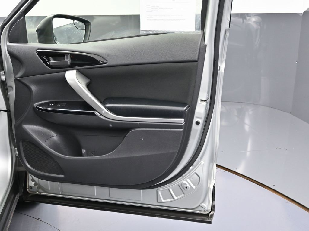 Used 2025 Mitsubishi Eclipse Cross LE image 35