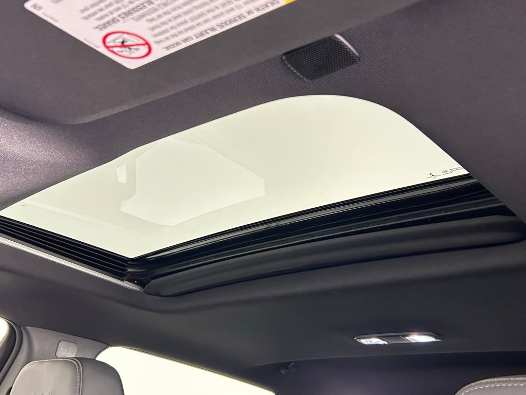 Used 2023 Chevrolet Silverado 3500 High Country image 31