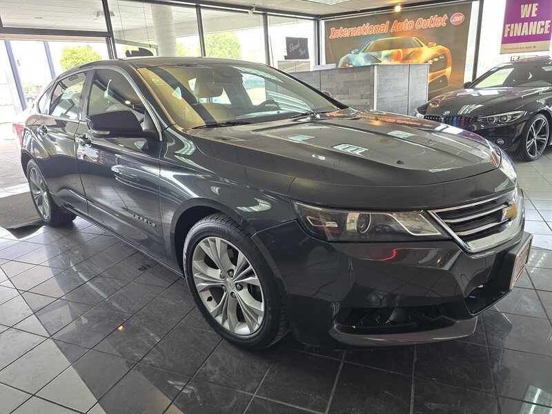 Used 2014 Chevrolet Impala LT w/ Premium Seating Package FWD image 4